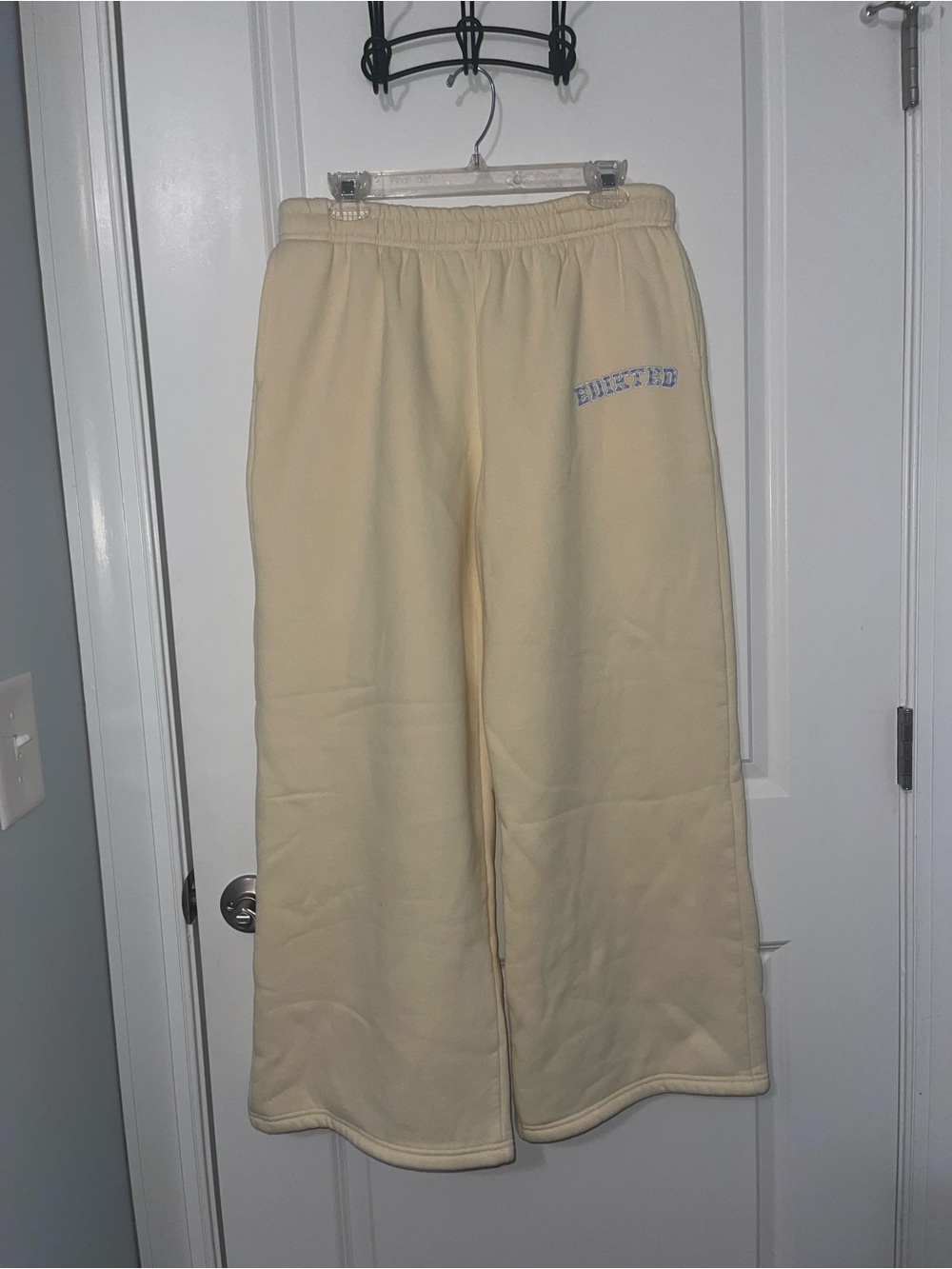 Butter yellowWide-Leg Sweatpants